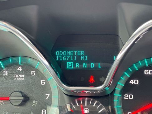 Used 2017 Chevrolet Traverse LT w/ Style and Technology Package image 13