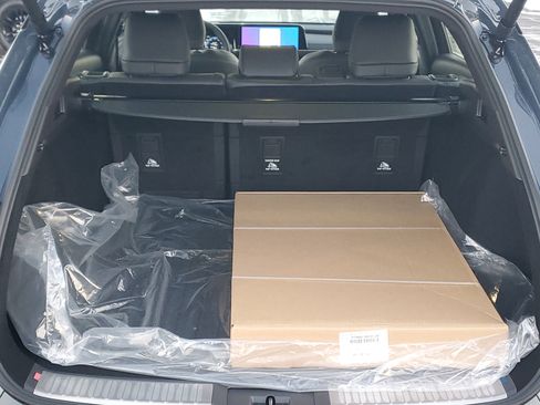 New 2026 Toyota Crown Signia image 9