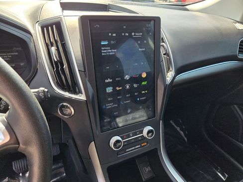 Used 2022 Ford Edge SEL AWD/4WD image 23
