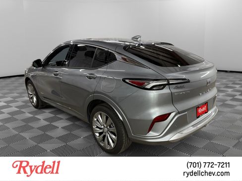 Used 2025 Buick Envista Avenir FWD image 3
