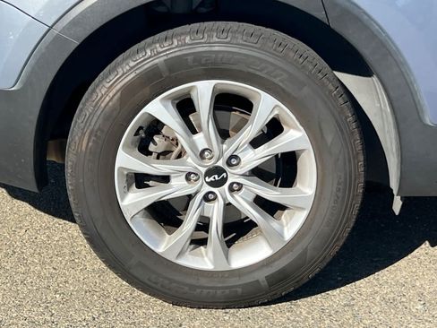 Used 2022 Kia Telluride LX AWD/4WD image 20