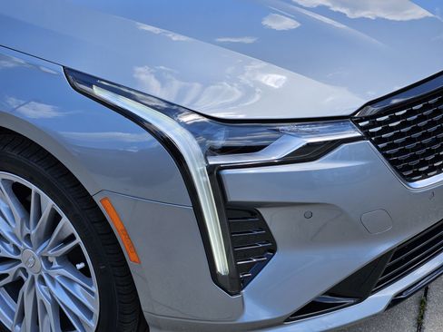 New 2025 Cadillac CT4 Premium Luxury image 9