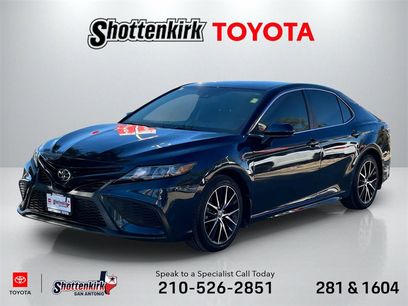 Used 2021 Toyota Camry SE w/ Carpet Mat Package (TMS)