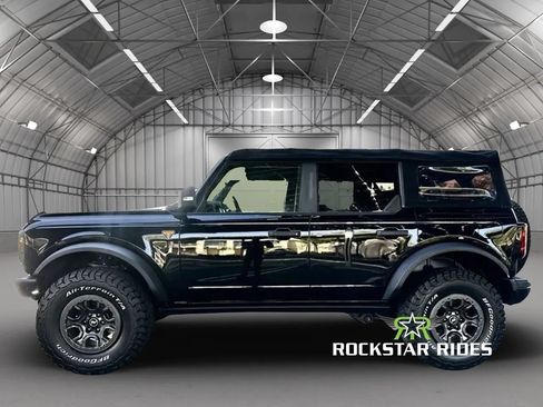 Used 2022 Ford Bronco Badlands w/ Sasquatch Package AWD/4WD image 5