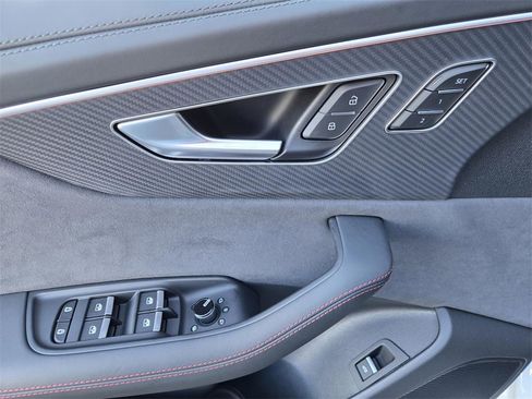 New 2026 Audi Q8 Prestige image 18