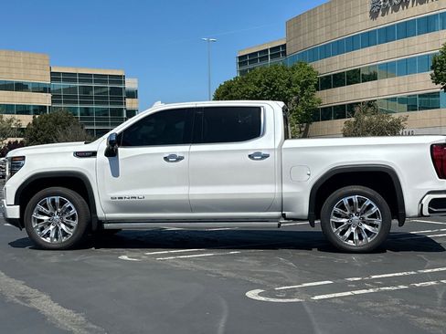 Used 2025 GMC Sierra 1500 Denali w/ Denali Reserve Package image 7