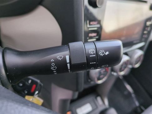 Used 2017 Subaru Forester 2.5i Premium w/ Popular Package #1A image 26