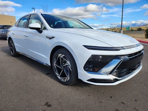 New 2026 Hyundai Sonata SEL image 2