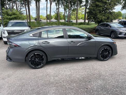 New 2026 Nissan Sentra SR w/ SR Premium Package FWD image 8