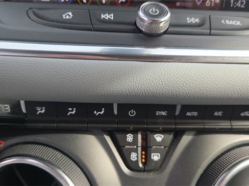 Used 2021 Chevrolet Blazer LT image 22