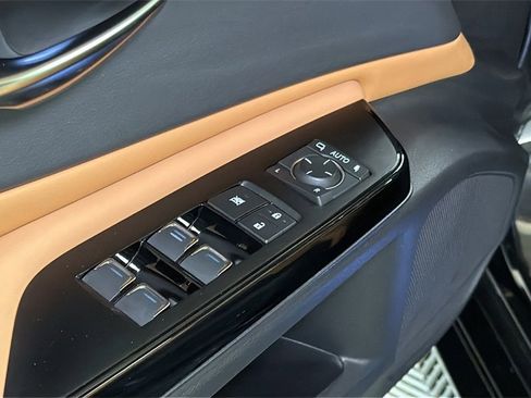 Certified 2024 Lexus ES 350 Ultra Luxury image 24