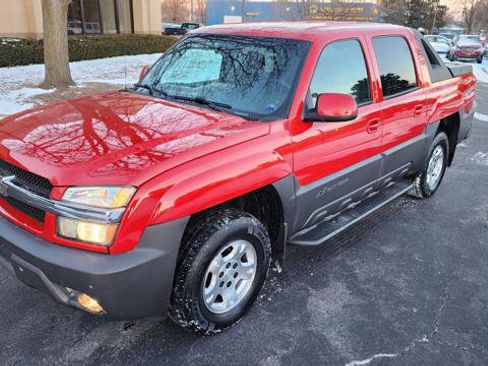 Used 2003 Chevrolet Avalanche 4x4 w/ Suspension Package, Off-Road image 11