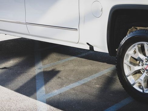 Used 2017 GMC Sierra 1500 SLT w/ SLT Premium Package image 24