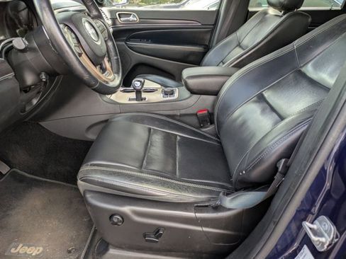 Used 2014 Jeep Grand Cherokee Limited w/ Luxury Group II image 13