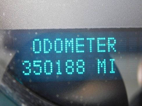Used 2009 GMC Sierra 1500 SLE w/ Power Pack Plus AWD/4WD image 9