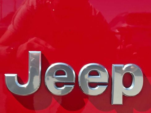 Used 2018 Jeep Wrangler Unlimited Sport S AWD/4WD image 11