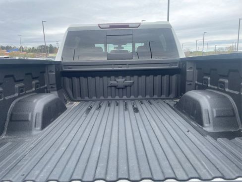 Used 2021 Chevrolet Silverado 1500 LT w/ Convenience Package II AWD/4WD image 37