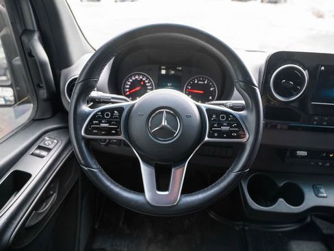 Used 2022 Mercedes-Benz Sprinter 4500 image 16