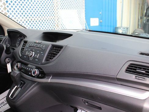 Used 2015 Honda CR-V LX image 9