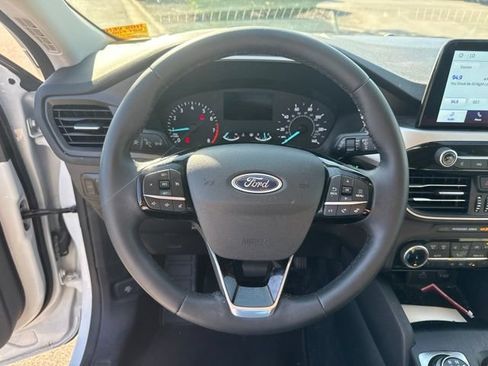 Used 2022 Ford Escape SE w/ SE Sport Appearance Package FWD image 14