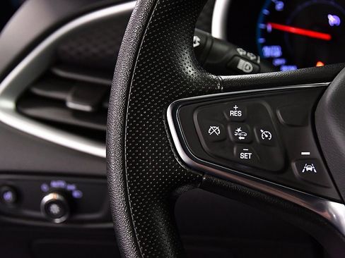 Used 2024 Chevrolet Malibu LT image 18