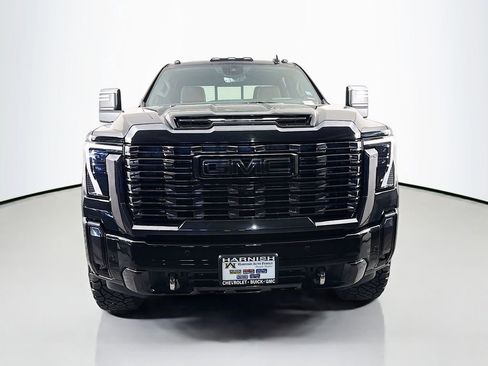 Used 2024 GMC Sierra 2500 Denali Ultimate AWD/4WD image 2