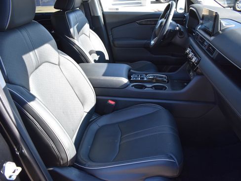 Used 2023 Honda Pilot Elite image 13