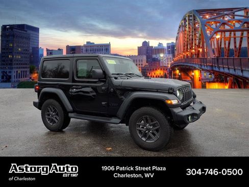 Used 2025 Jeep Wrangler Sport S image 1