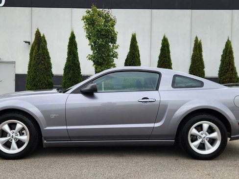 Used 2007 Ford Mustang GT Premium RWD image 2
