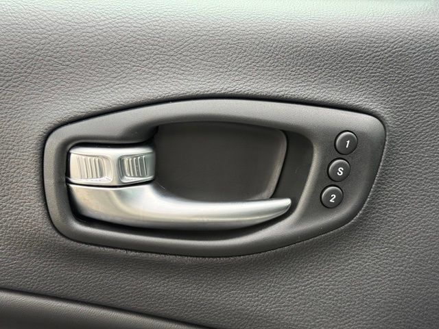 Used 2021 Jeep Compass Limited w/ Elite Exterior Group AWD/4WD image 15