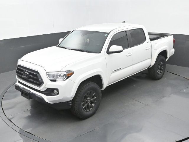 Used 2023 Toyota Tacoma SR5 w/ Technology Package AWD/4WD image 16