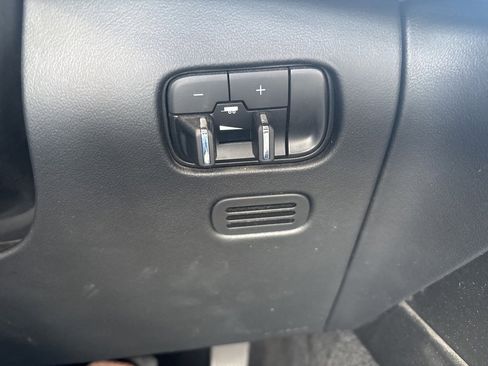 Used 2022 Jeep Grand Wagoneer Series II image 12