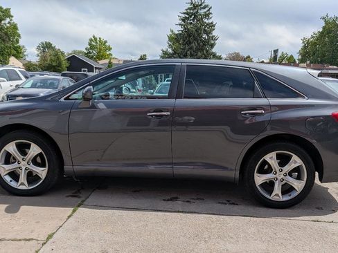 Used 2010 Toyota Venza FWD image 8