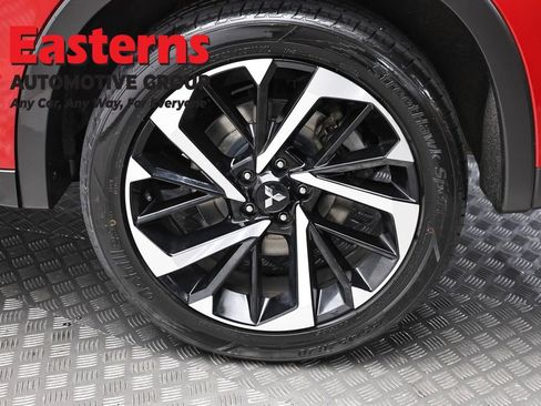 Used 2024 Mitsubishi Outlander SE AWD/4WD image 8