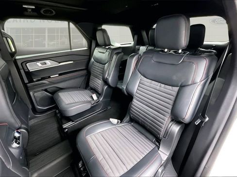 New 2026 Ford Explorer ST-Line image 27