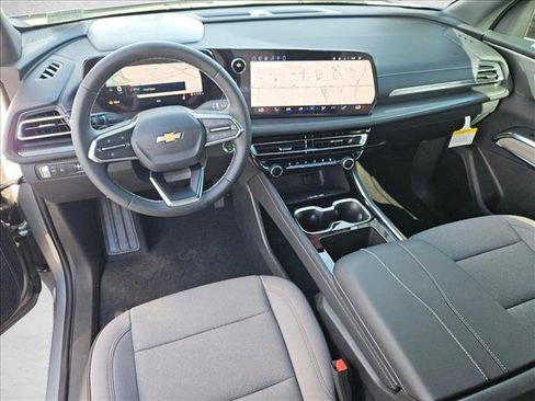 New 2026 Chevrolet Traverse LT image 15