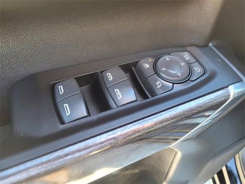Used 2022 Chevrolet Silverado 1500 LTZ image 16
