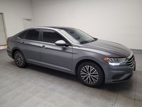 Used 2019 Volkswagen Jetta SE FWD image 11
