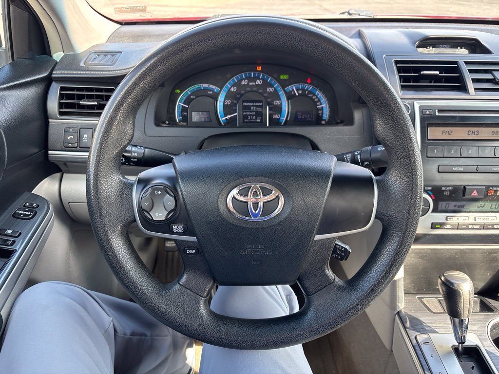 Used 2012 Toyota Camry LE FWD image 11