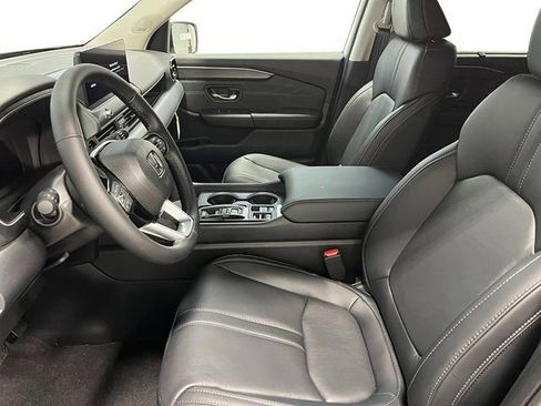 New 2026 Honda Pilot Touring image 16