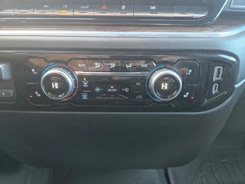 Used 2024 GMC Sierra 1500 SLE image 23