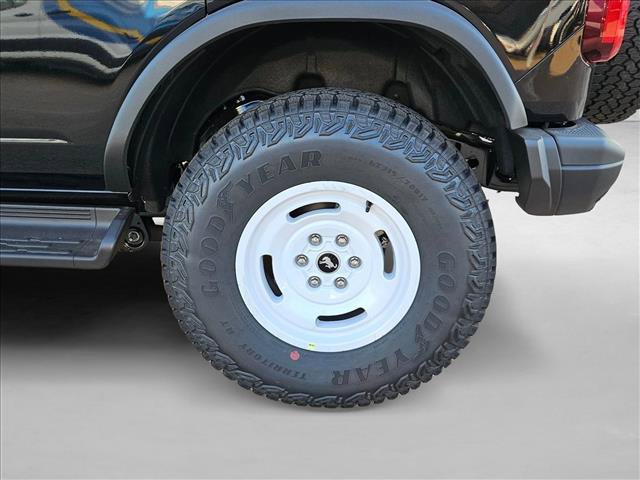 New 2026 Ford Bronco Heritage Edition AWD/4WD image 10