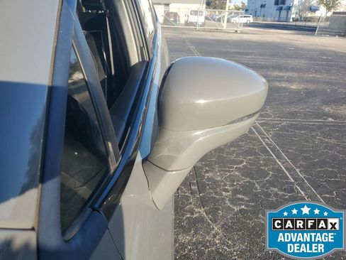 Used 2022 Chrysler Pacifica Limited w/ S Appearance Package image 24