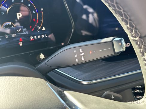 New 2026 Chevrolet Suburban LS image 26