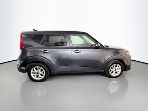 Used 2022 Kia Soul LX w/ Technology Package FWD image 11
