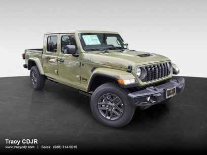 New 2026 Jeep Gladiator Sport