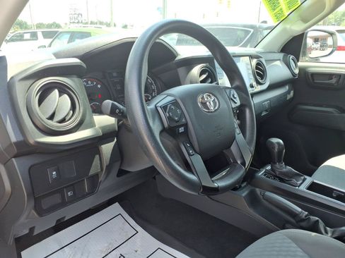 Used 2022 Toyota Tacoma SR RWD image 15