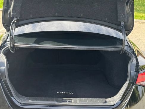 Used 2021 Nissan Sentra SV FWD image 7