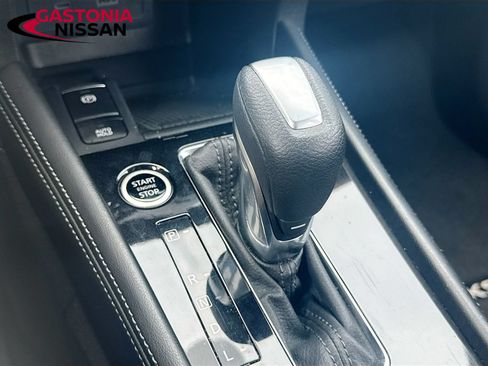 Used 2024 Nissan Kicks SR FWD image 22