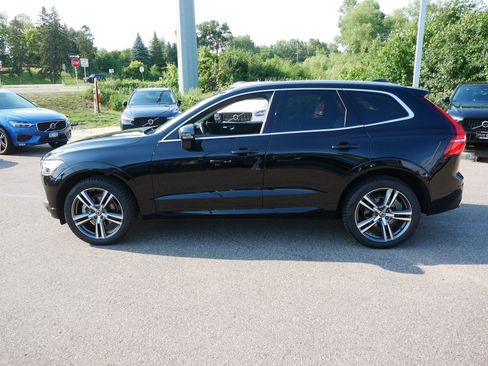 Used 2021 Volvo XC60 T5 Momentum w/ Premium Package AWD/4WD image 4